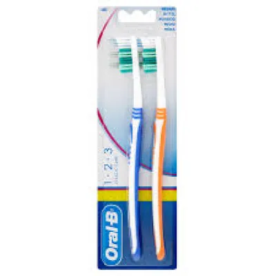 Oral-B 123 Medium Szczoteczka 2szt